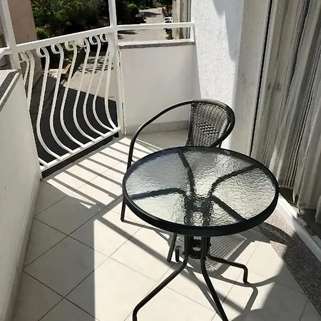 Apartment Jomarko - Spacious Apartment For 6 In Trogir Apartment Trogir