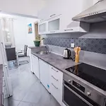 Apartment Jomarko - Spacious Apartment For 6 In Trogir 特罗吉尔